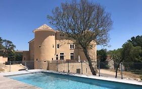 Appartement 4 personnes dans château avec piscine